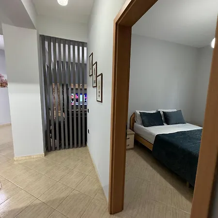 Daire City Apartments Tiran