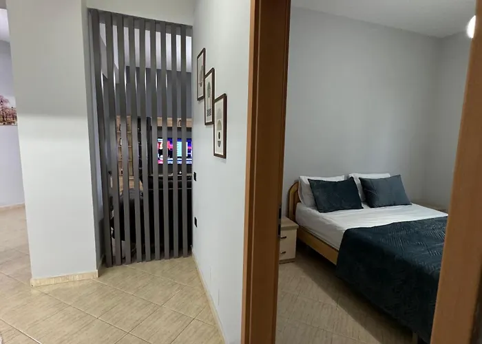 Daire City Apartments Tiran